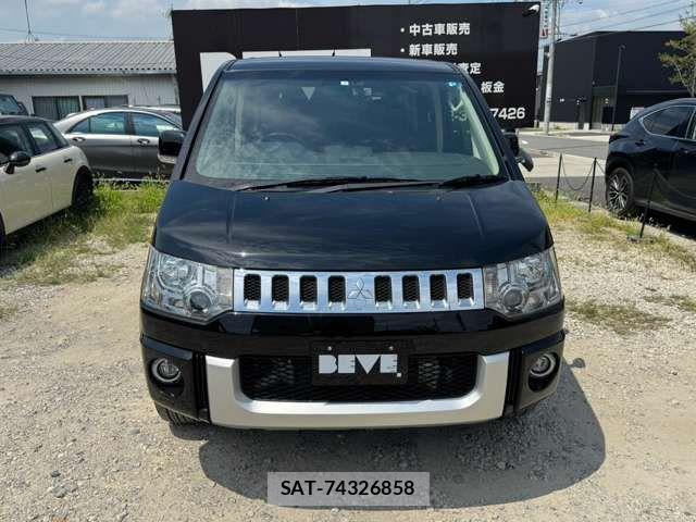 Mitsubishi DELICA 2015-07 8795797-16