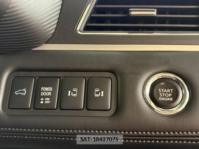 Mitsubishi DELICA 2023-09 8795784-19