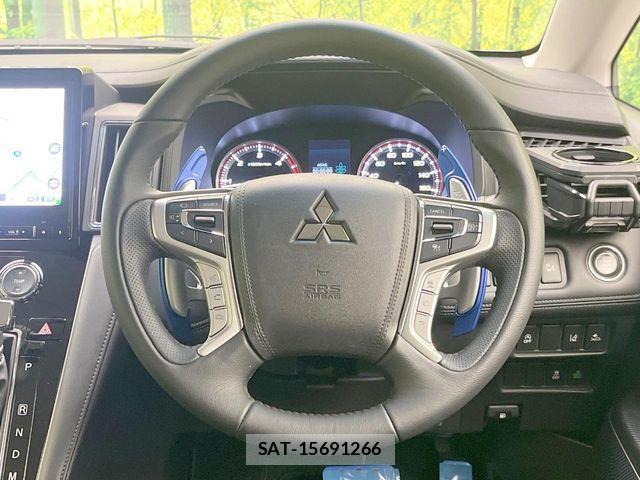 Mitsubishi DELICA 2019-11 8795796-11