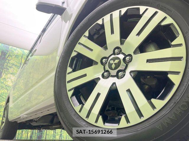 Mitsubishi DELICA 2019-11 8795796-13