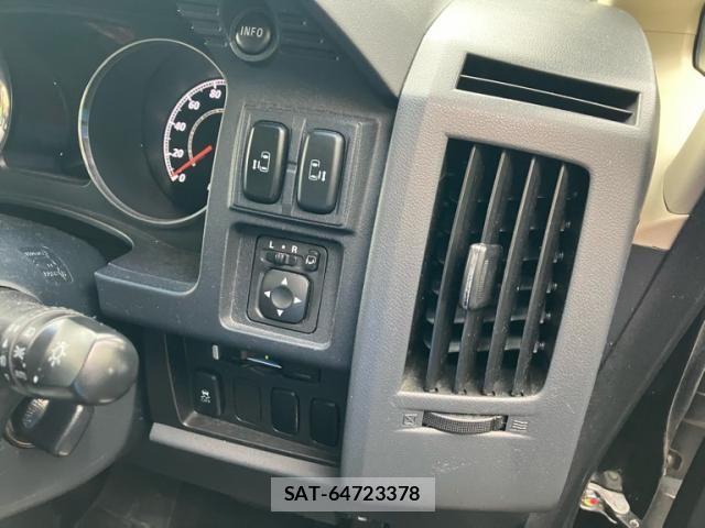 Mitsubishi DELICA 2012-01 8795802-13