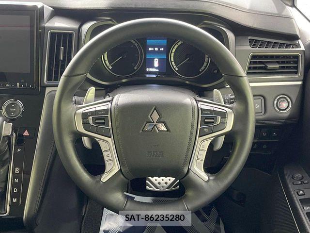 Mitsubishi DELICA 2024-10 8795782-11