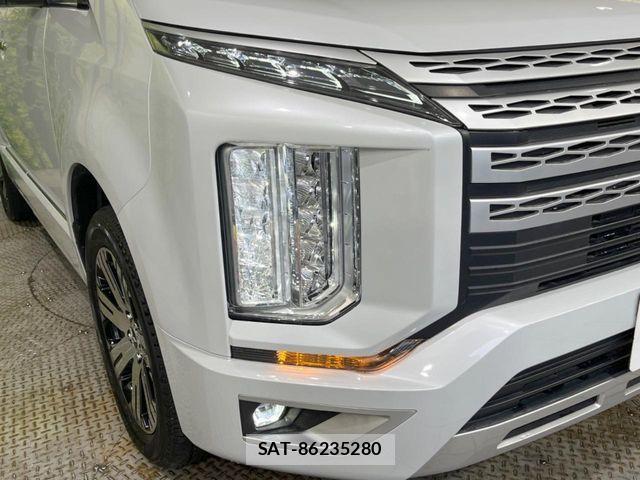 Mitsubishi DELICA 2024-10 8795782-12