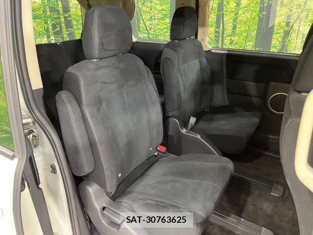 Mitsubishi DELICA 2017-05 8795795-9