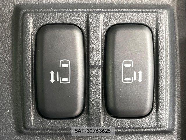 Mitsubishi DELICA 2017-05 8795795-2