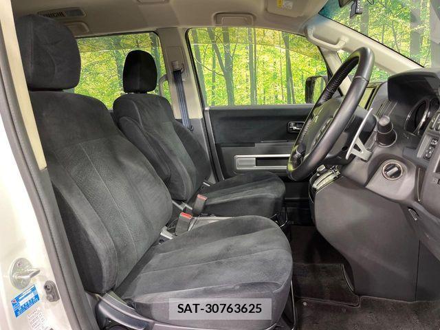 Mitsubishi DELICA 2017-05 8795795-7