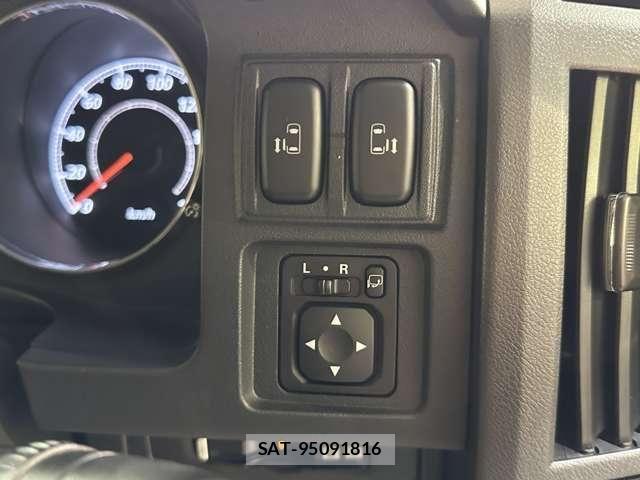 Mitsubishi DELICA 2015-08 8795798-14