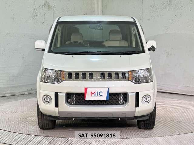 Mitsubishi DELICA 2015-08 8795798-2