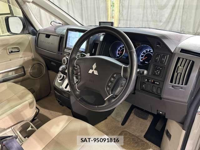 Mitsubishi DELICA 2015-08 8795798-8