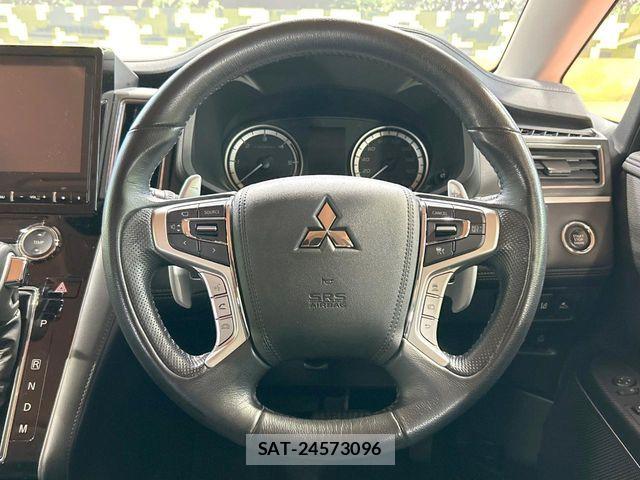 Mitsubishi DELICA 2019-11 8795793-11