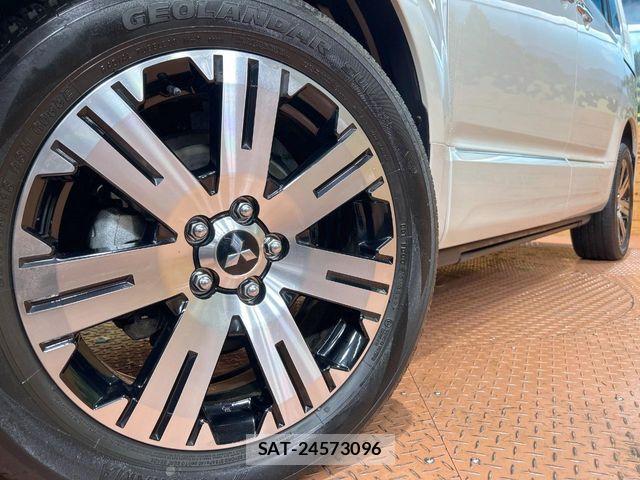 Mitsubishi DELICA 2019-11 8795793-13