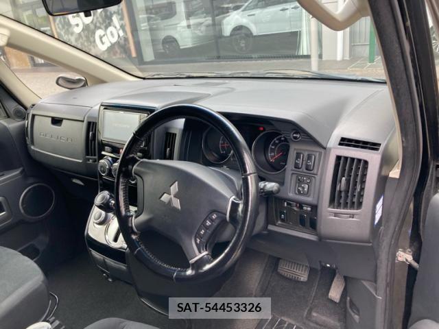 Mitsubishi DELICA 2017-06 8795800-9