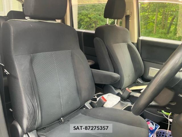 Mitsubishi DELICA 2013-09 8795806-11