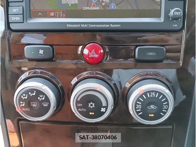 Mitsubishi DELICA 2012-01 8828751-15