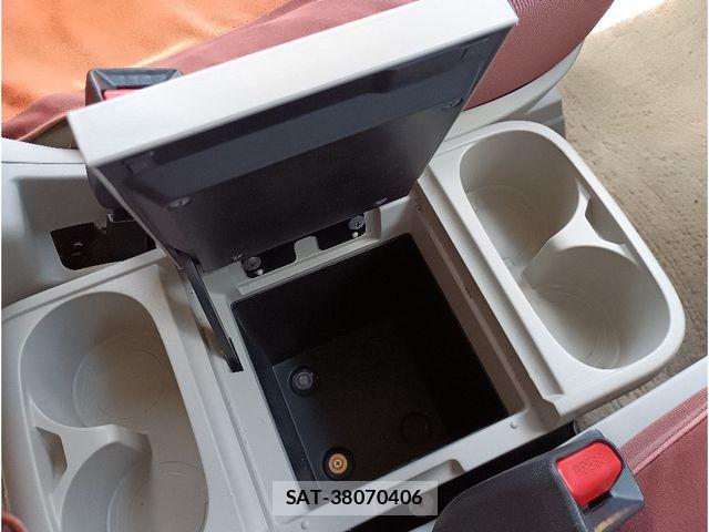 Mitsubishi DELICA 2012-01 8828751-19