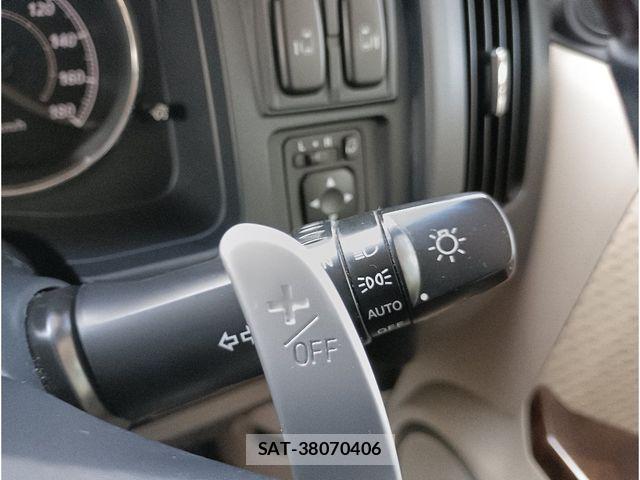 Mitsubishi DELICA 2012-01 8828751-21
