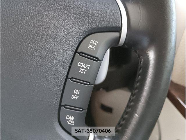 Mitsubishi DELICA 2012-01 8828751-23