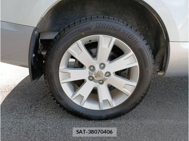 Mitsubishi DELICA 2012-01 8828751-29