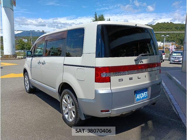 Mitsubishi DELICA 2012-01 8828751-4