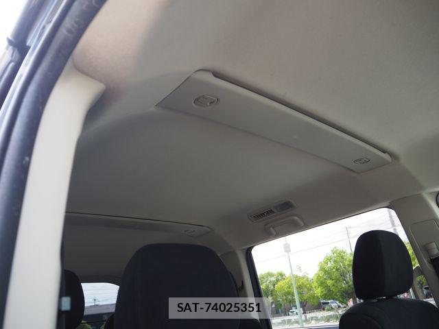 Mitsubishi DELICA 2011-06 8828760-23