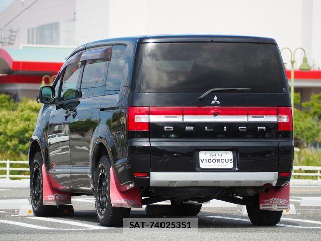 Mitsubishi DELICA 2011-06 8828760-2