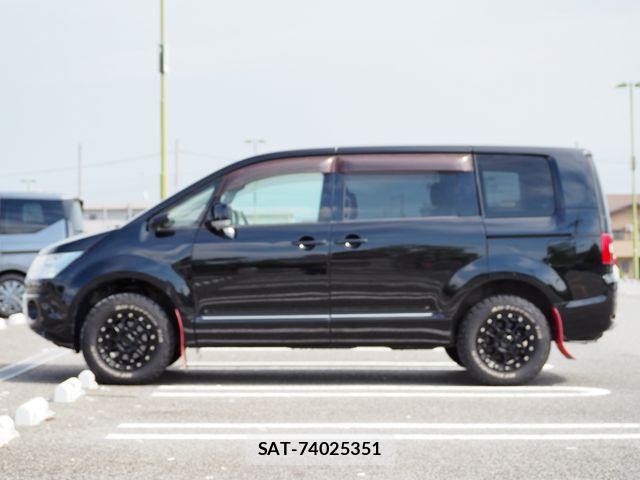 Mitsubishi DELICA 2011-06 8828760-8