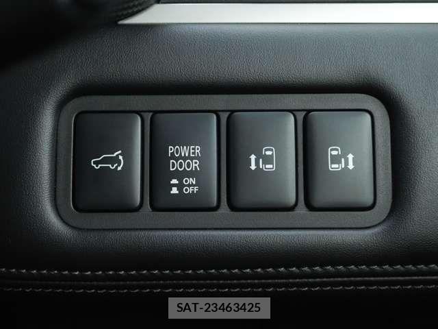 Mitsubishi DELICA 2021-08 8828736-12