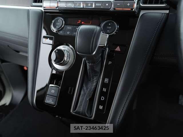Mitsubishi DELICA 2021-08 8828736-16