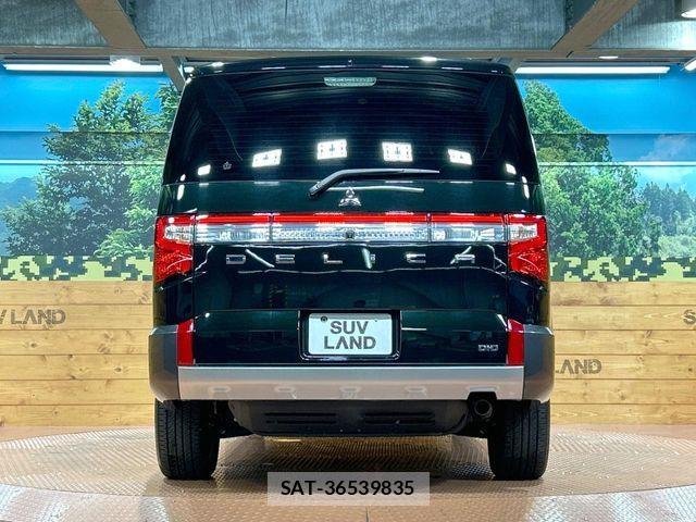 Mitsubishi DELICA 2021-10 8828725-13