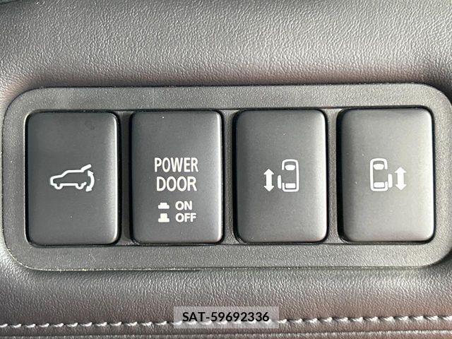 Mitsubishi DELICA 2021-08 8828729-5