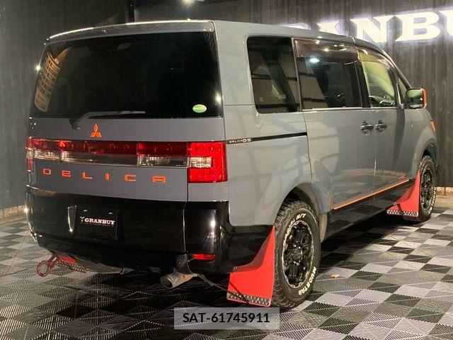 Mitsubishi DELICA 2015-03 8828750-16
