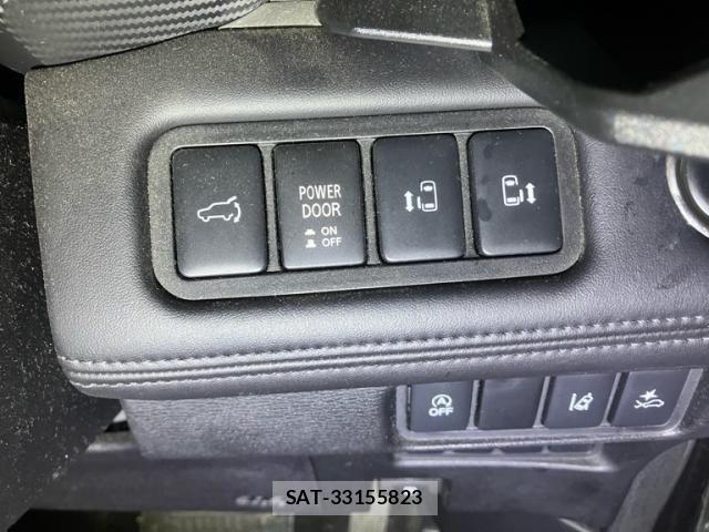 Mitsubishi DELICA 2023-01 8828728-15