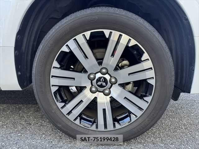 Mitsubishi DELICA 2023-01 8828735-10