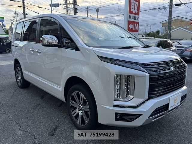 Mitsubishi DELICA 2023-01 8828735-12