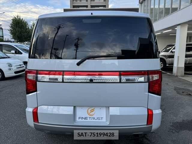 Mitsubishi DELICA 2023-01 8828735-15