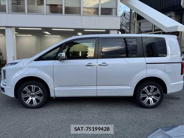 Mitsubishi DELICA 2023-01 8828735-17