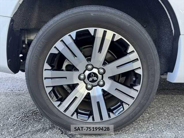 Mitsubishi DELICA 2023-01 8828735-24