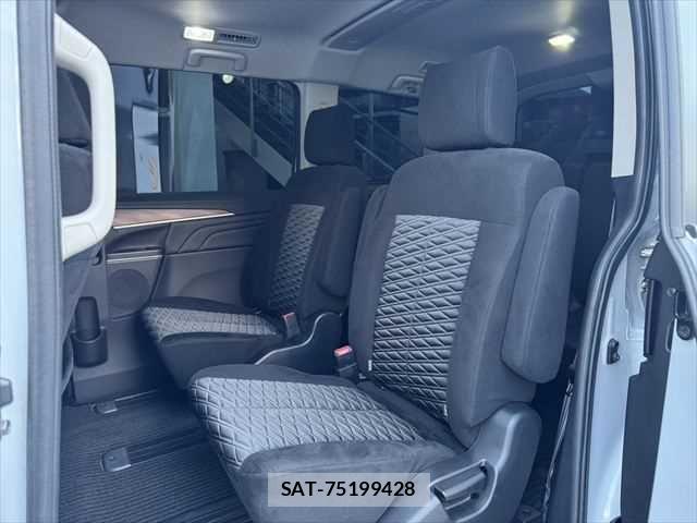 Mitsubishi DELICA 2023-01 8828735-27