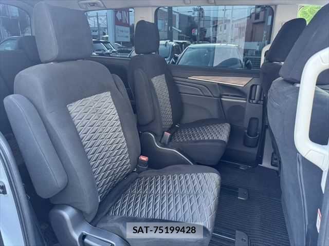 Mitsubishi DELICA 2023-01 8828735-6