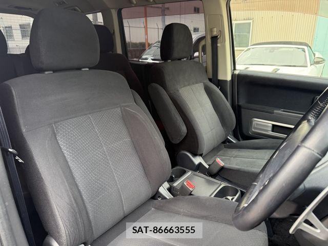 Mitsubishi DELICA 2014-02 8828758-11