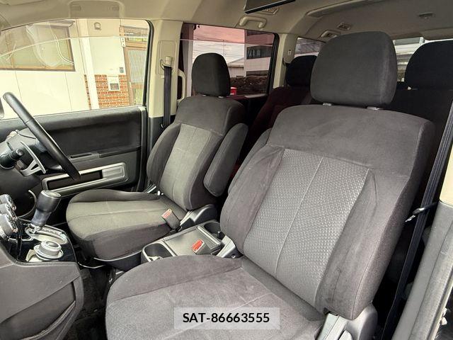 Mitsubishi DELICA 2014-02 8828758-12