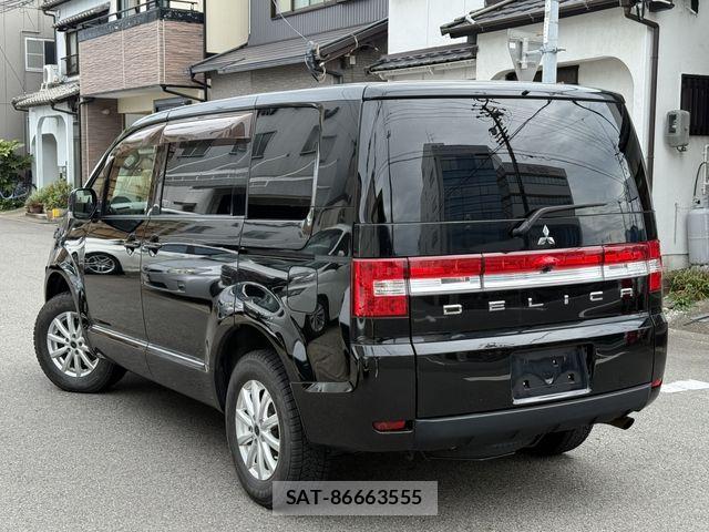 Mitsubishi DELICA 2014-02 8828758-4