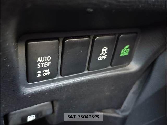 Mitsubishi DELICA 2020-01 8828738-20