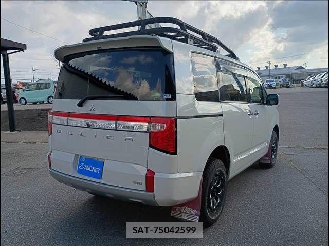 Mitsubishi DELICA 2020-01 8828738-2