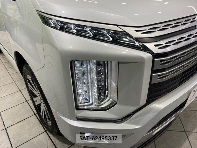 Mitsubishi DELICA 2024-10 8828722-11