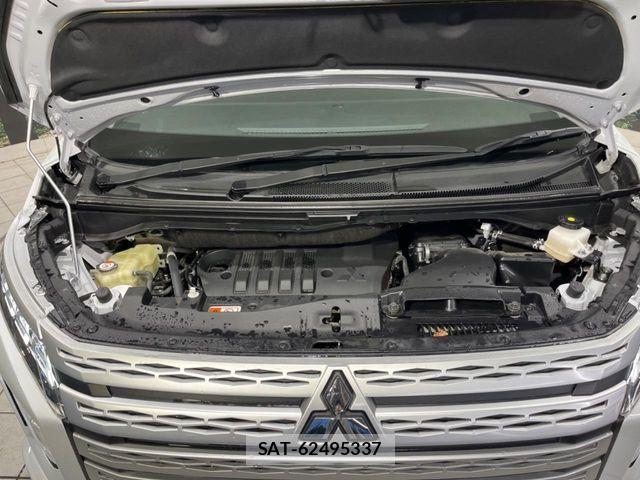 Mitsubishi DELICA 2024-10 8828722-17