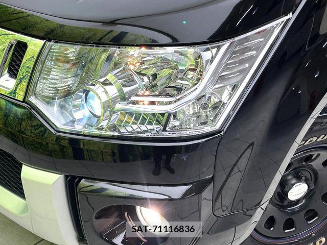 Mitsubishi DELICA 2016-10 8828739-11