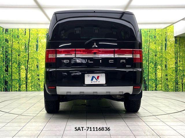 Mitsubishi DELICA 2016-10 8828739-14