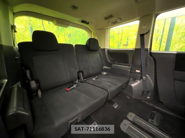 Mitsubishi DELICA 2016-10 8828739-8