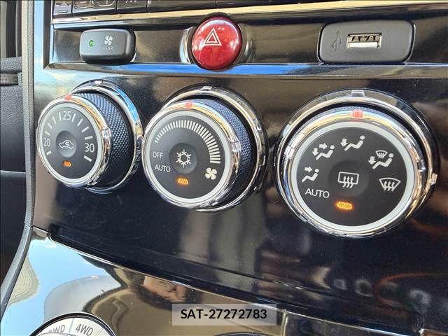 Mitsubishi DELICA 2017-10 8848742-12
